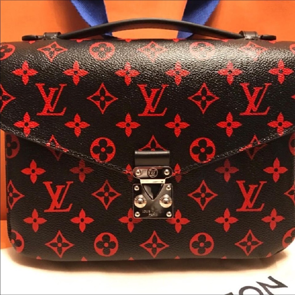 Limited Edition Infarough Red Pochette